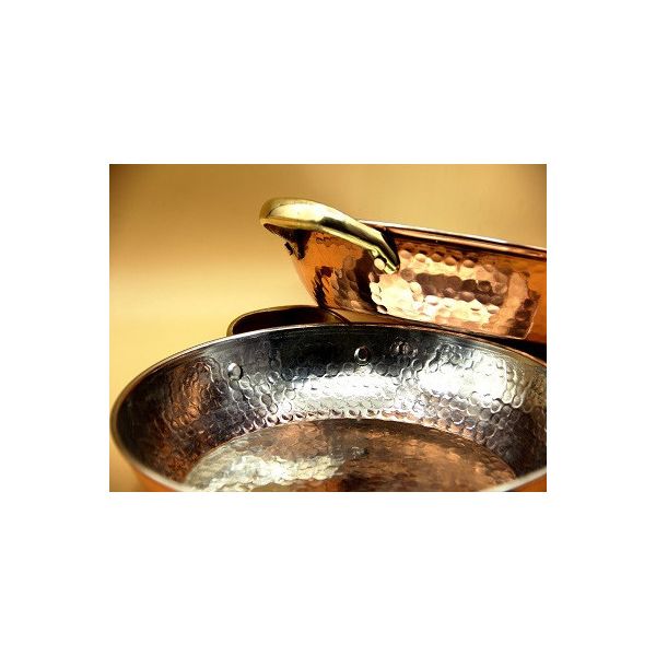 Assiette à paella en cuivre rose martelé 2