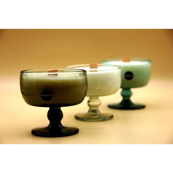 Bougie parfumée sur pieds 100%...