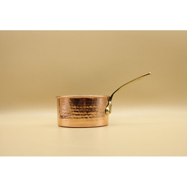 Casserole en cuivre martelé