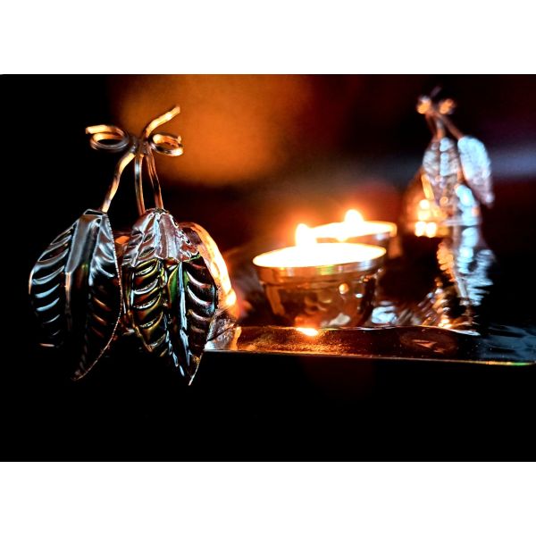 Mini bougeoirs en cuivre martelé "pomme et poire"