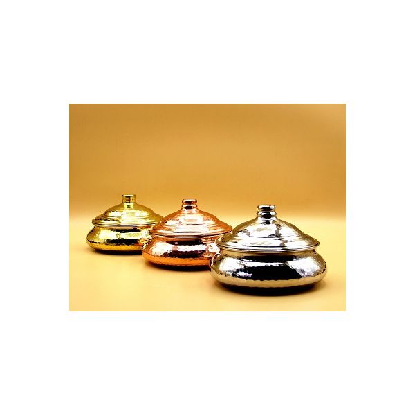 Bonbonnière en cuivre martelé